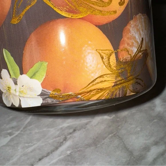 Yankee Candle Tangerine & Vanilla 18 oz 3 Wick Large Scented Gift Holiday - Picture 7 of 7